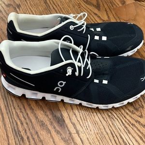 Men’s on cloud size 10